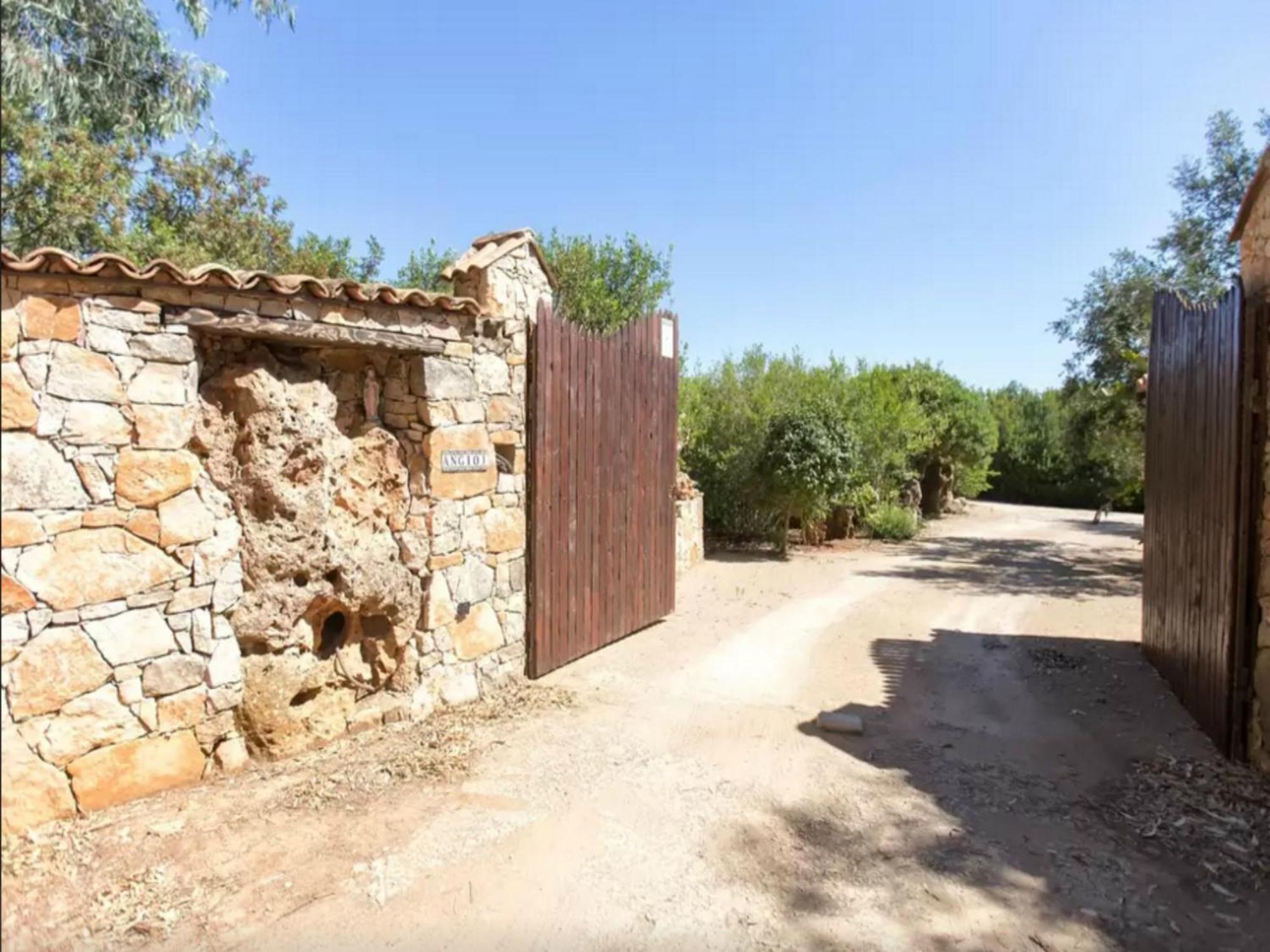 Villa Angioj توتوبيلاّ المظهر الخارجي الصورة